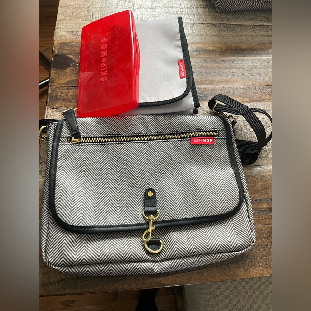 Skip hop small diaper bag